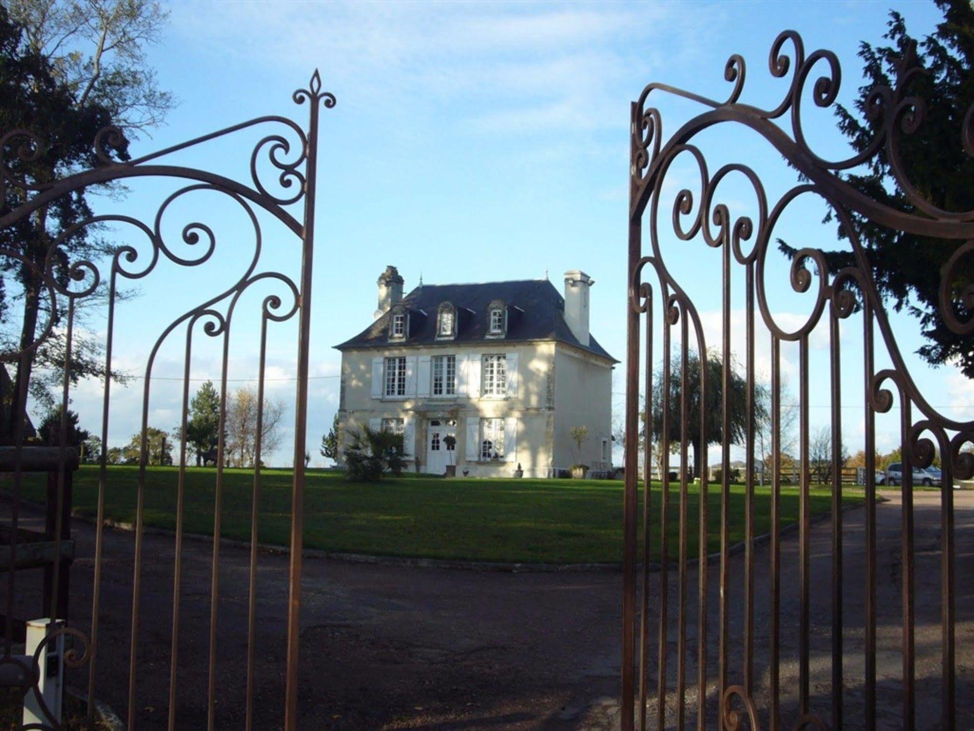 Domaine De La Mare Elan Hotel Periers-en-Auge Exterior photo